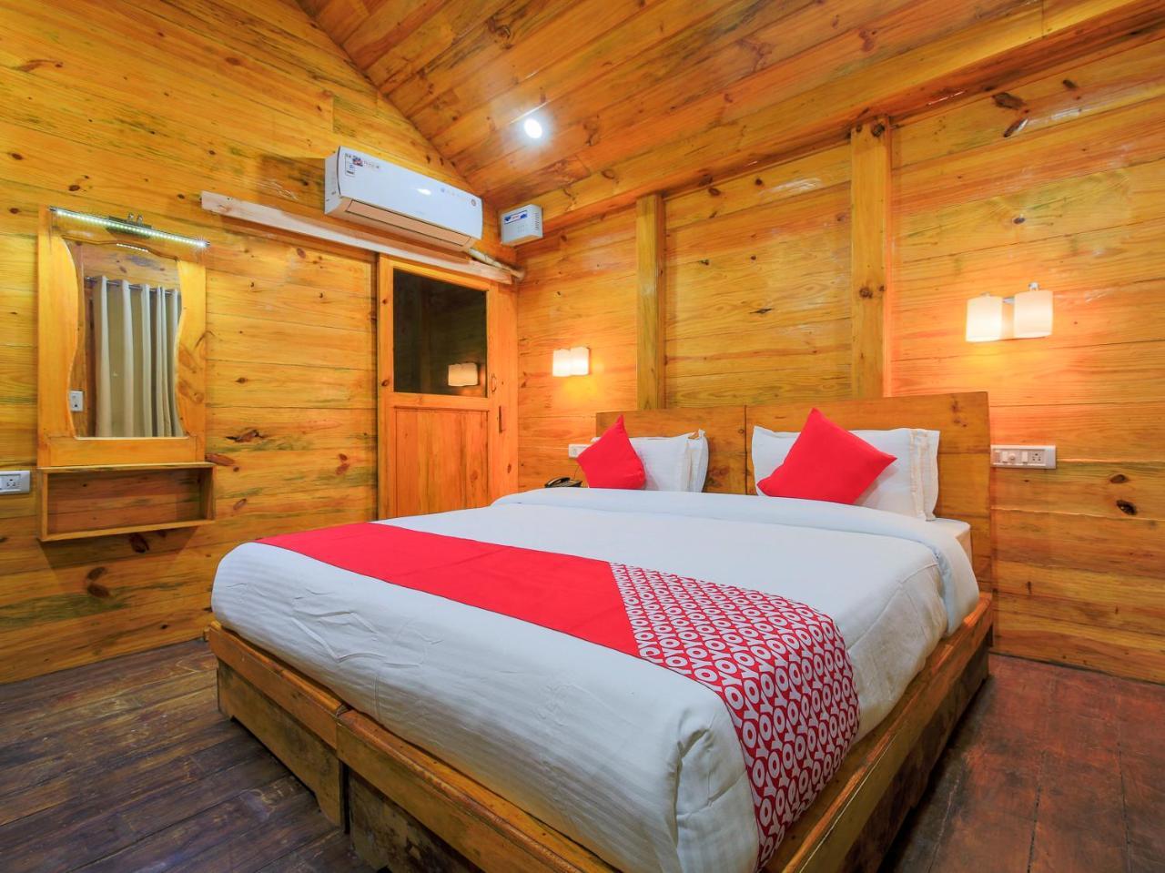 Brushwood Villa- Cottages And Bar 팔로렘 외부 사진