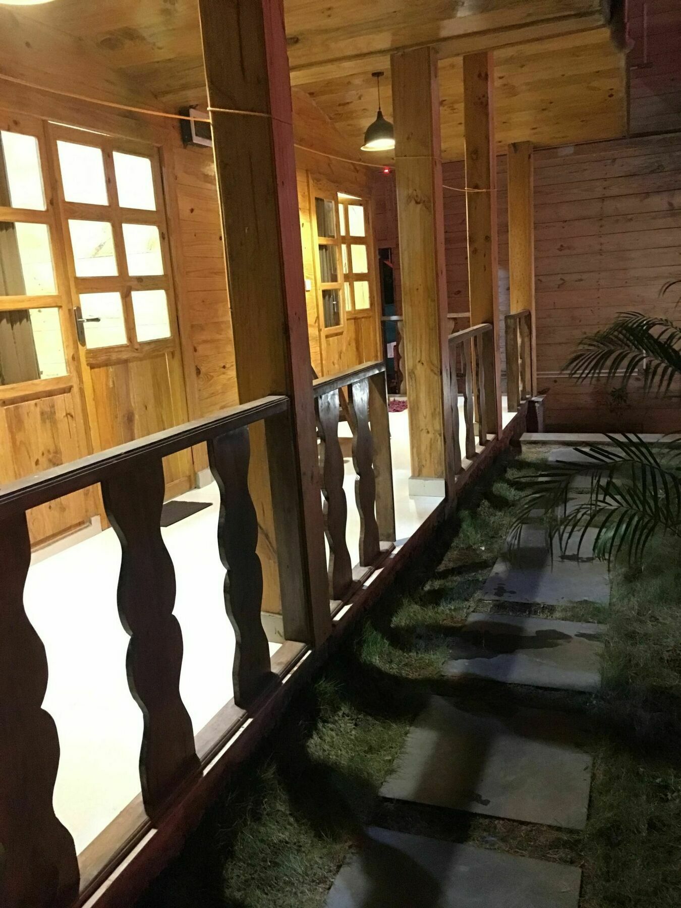 Brushwood Villa- Cottages And Bar 팔로렘 외부 사진