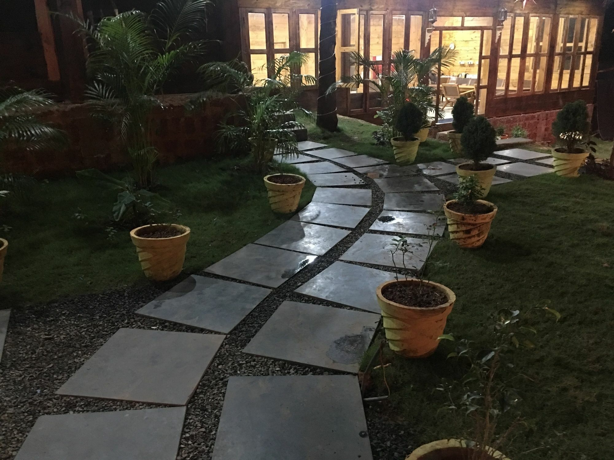 Brushwood Villa- Cottages And Bar 팔로렘 외부 사진