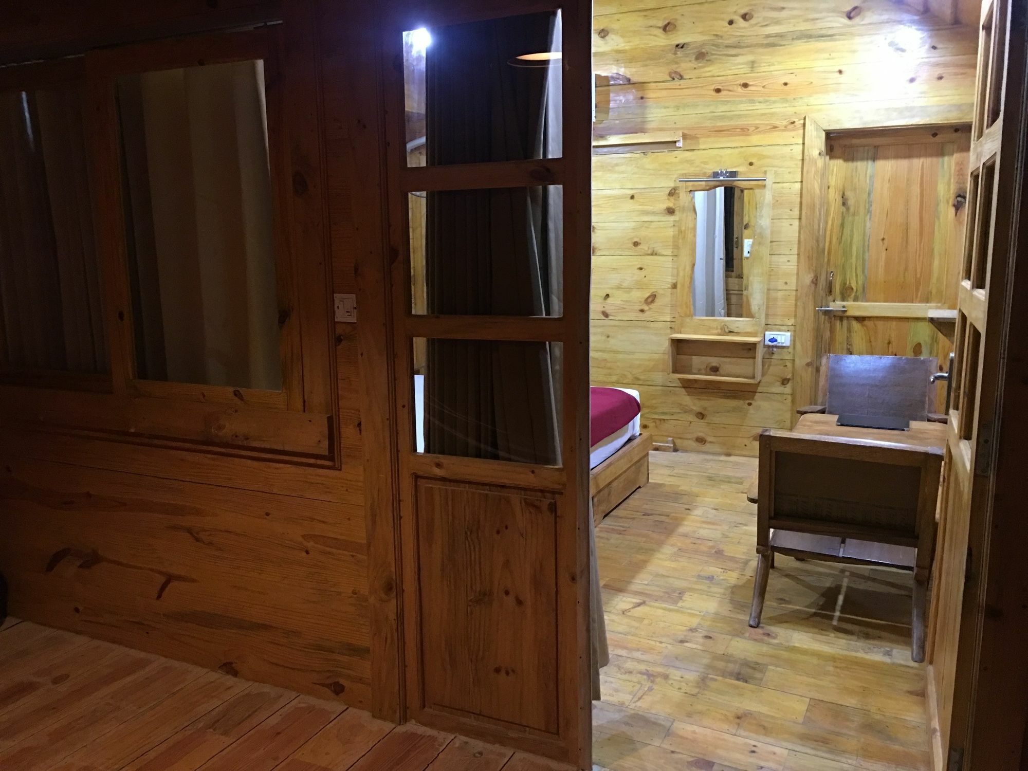 Brushwood Villa- Cottages And Bar 팔로렘 외부 사진